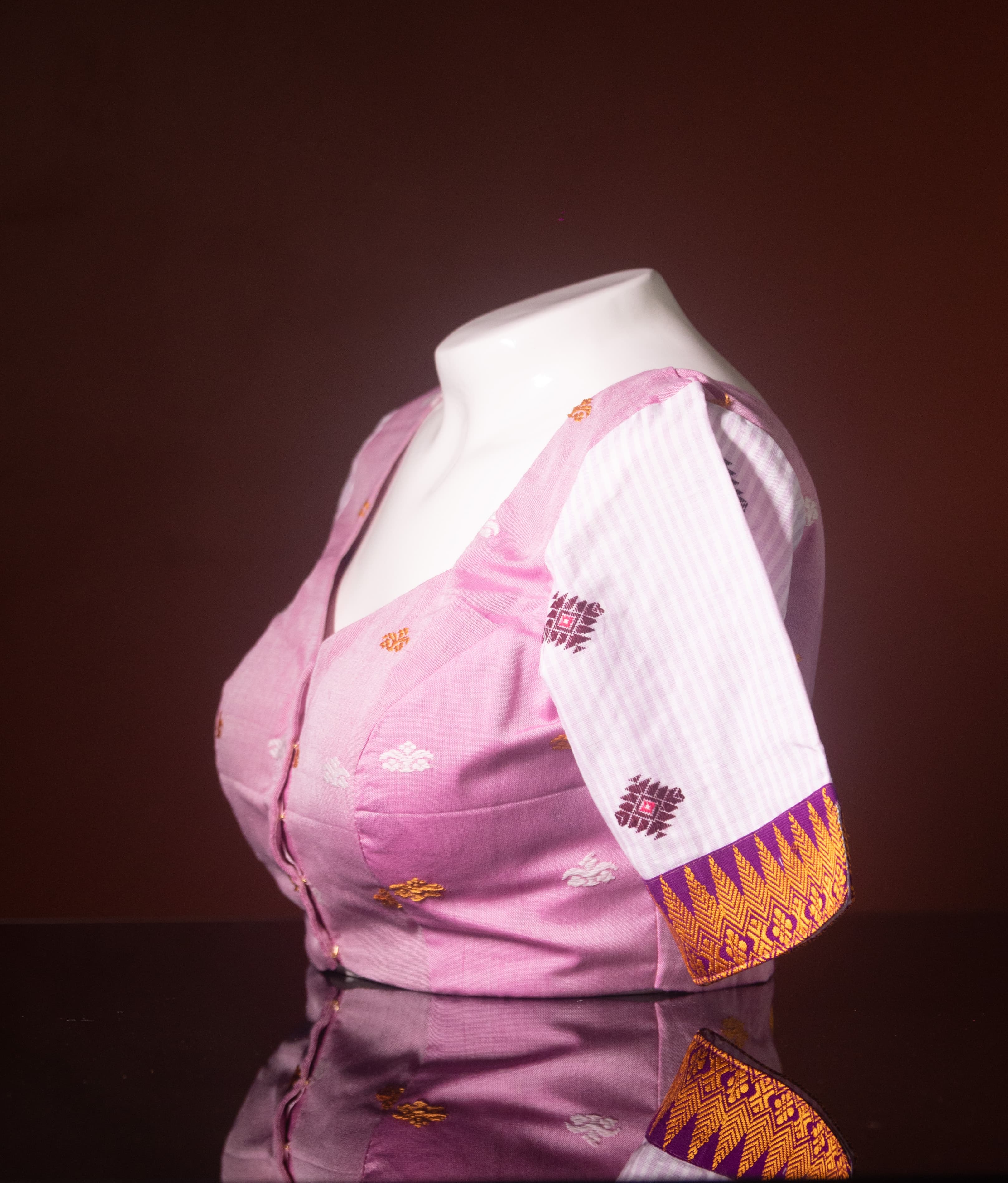SWEETHEART NECK BLOUSE WITH BODO TRADITIONAL MOTIF